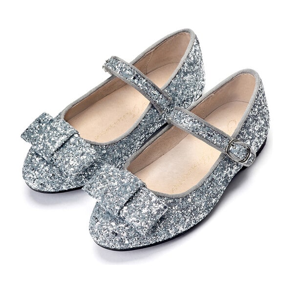 Chic Toddler Shoes For Girls Who Love Effortlessly Modern OOTD The
