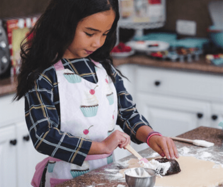 LMYOVE Kids Apron with Adjustable Neck Strap Child Chef for Cooking Baking Painting and Party