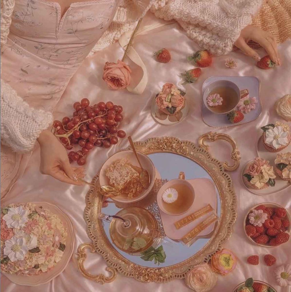 vintage picnic rose gold aesthetic