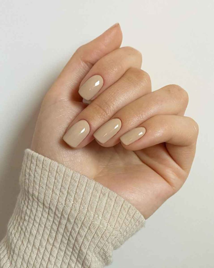 beige nude nails