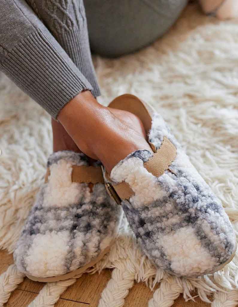 comfy aesthetic slippers
