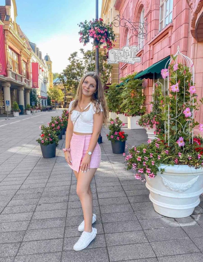 cute girly pink outfit summer