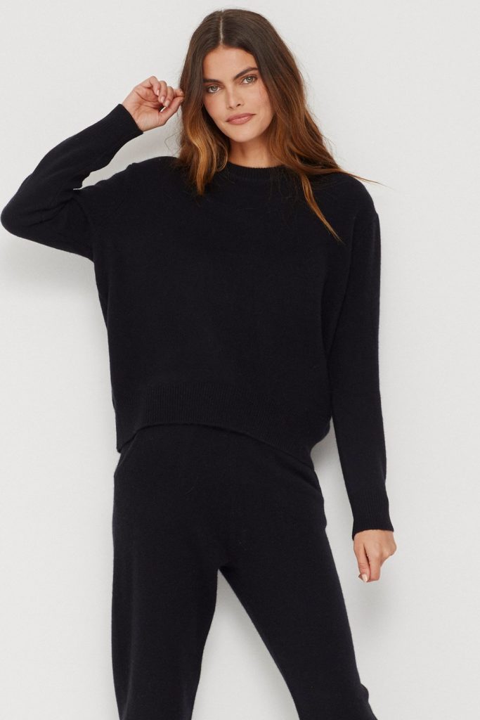 Relaxed Fit Black Cashmere Sweater