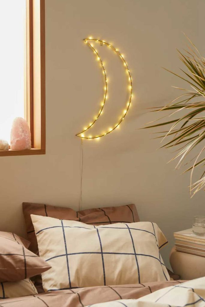 urban outfitters crescent moon lamp