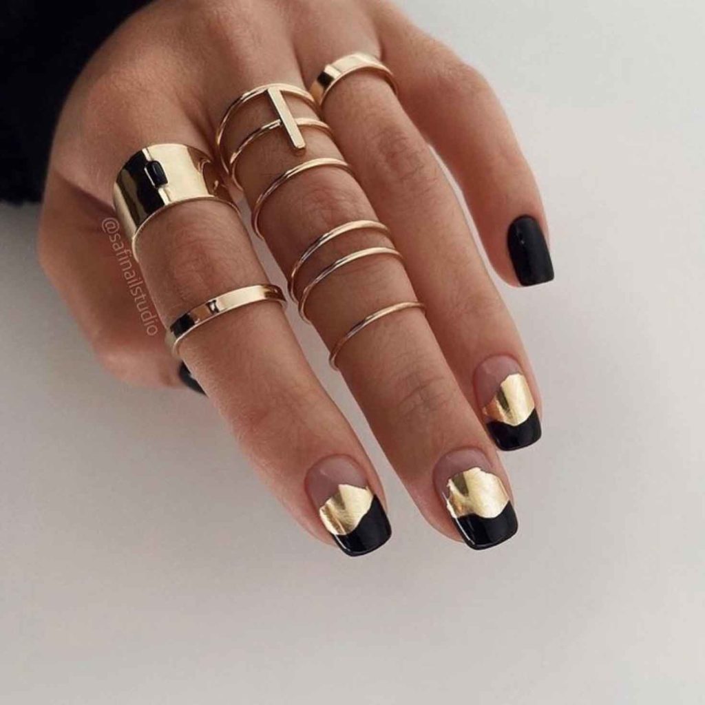 black and gold nails