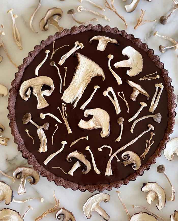 mushroom chocolate pie