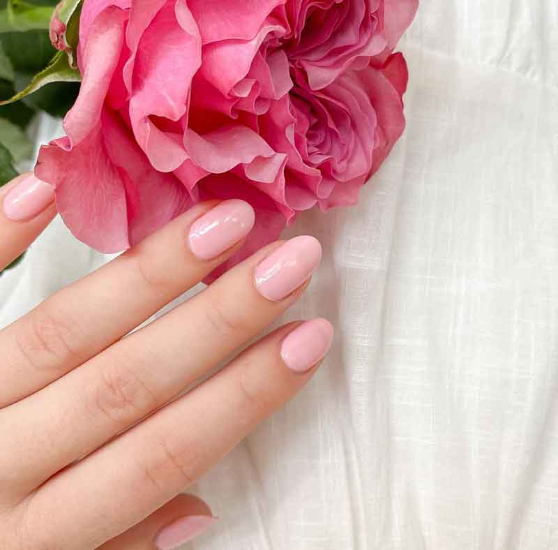 light pink nails natural short